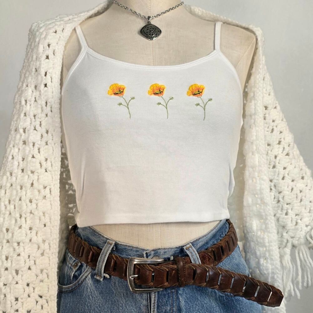 Brandy Melville John Galt White Flower Tank Crop Top  Cottagecore Indie